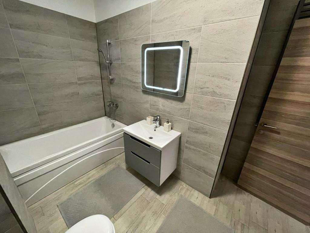 Dragomir Apartments Alezzi 1 Navodari Luaran gambar